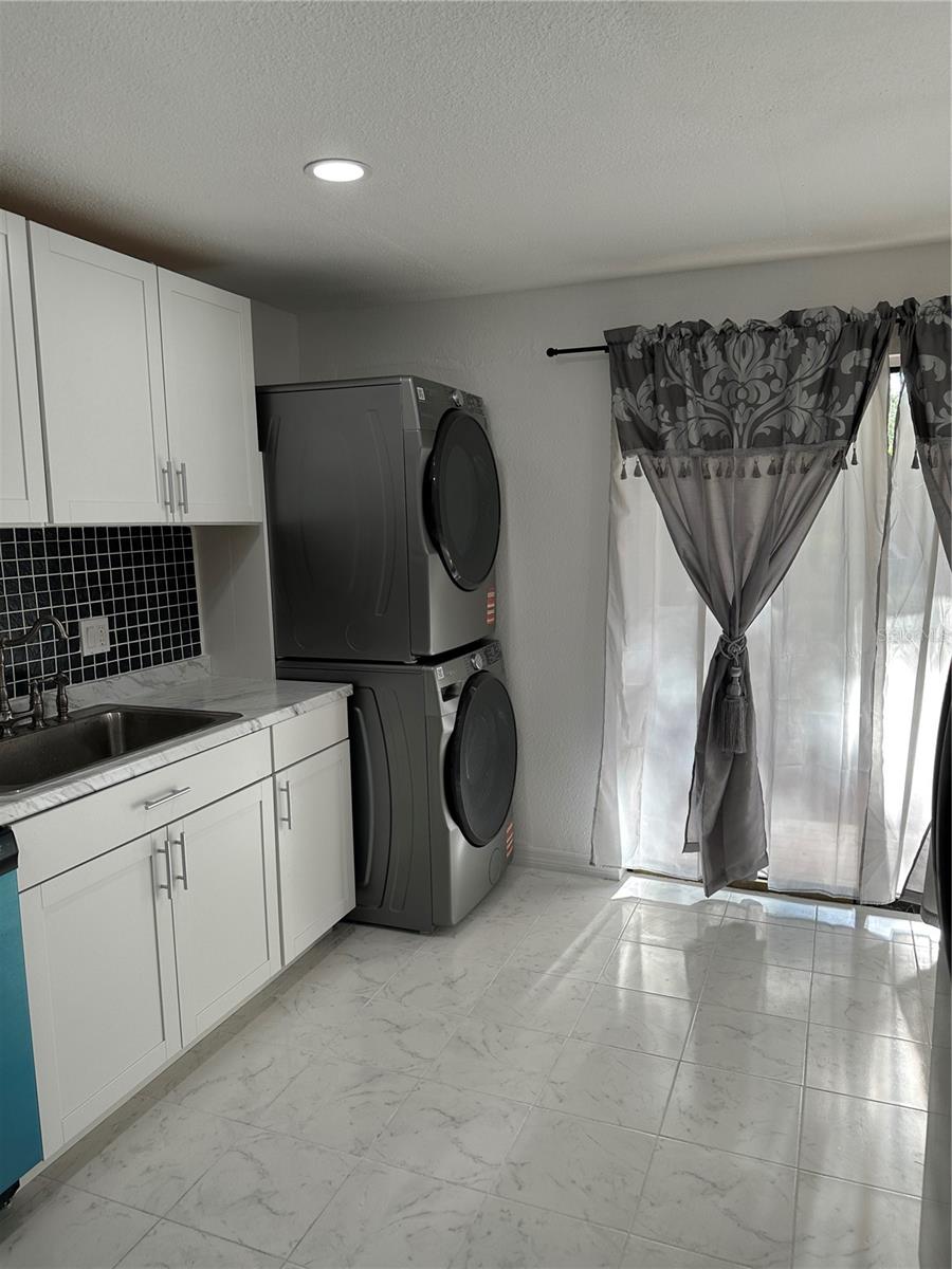 6077 VILLAGE CIR #6077, ORLANDO, FL, 32822