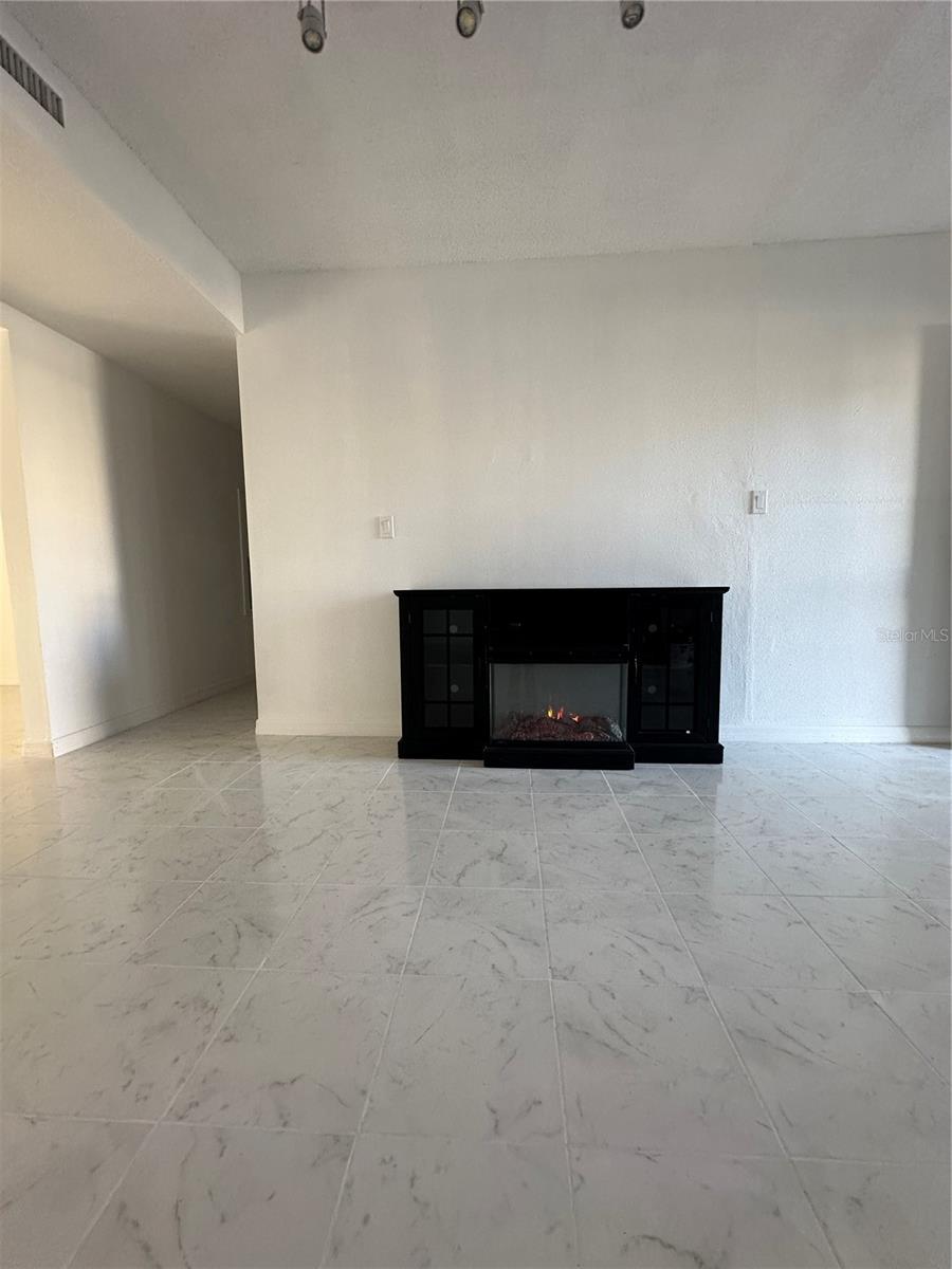 6077 VILLAGE CIR #6077, ORLANDO, FL, 32822
