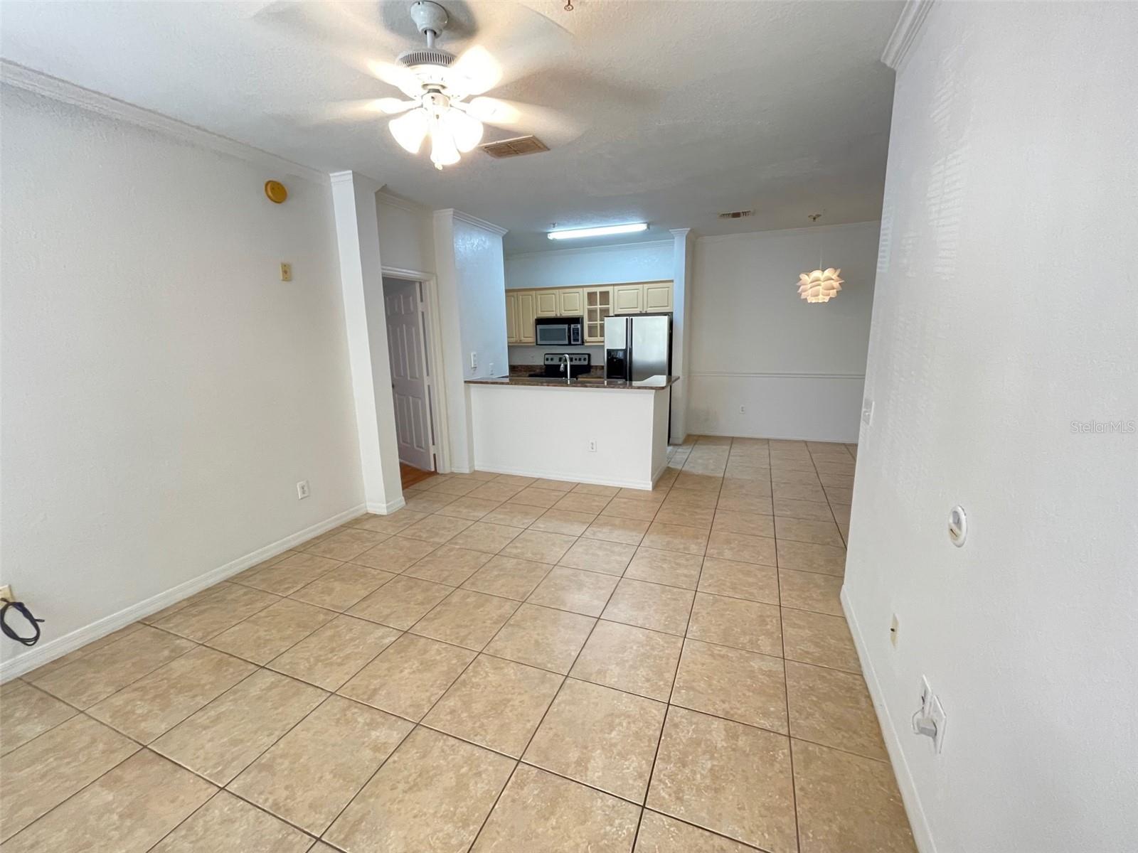 3611 CONROY RD #825, ORLANDO, FL, 32839