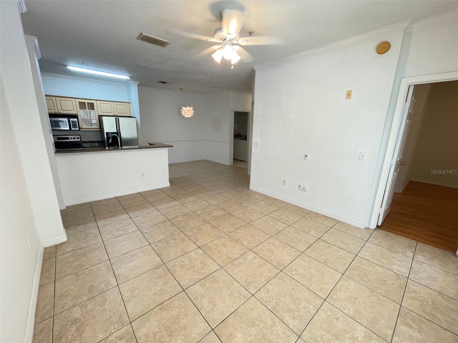 3611 CONROY RD #825, ORLANDO, FL, 32839
