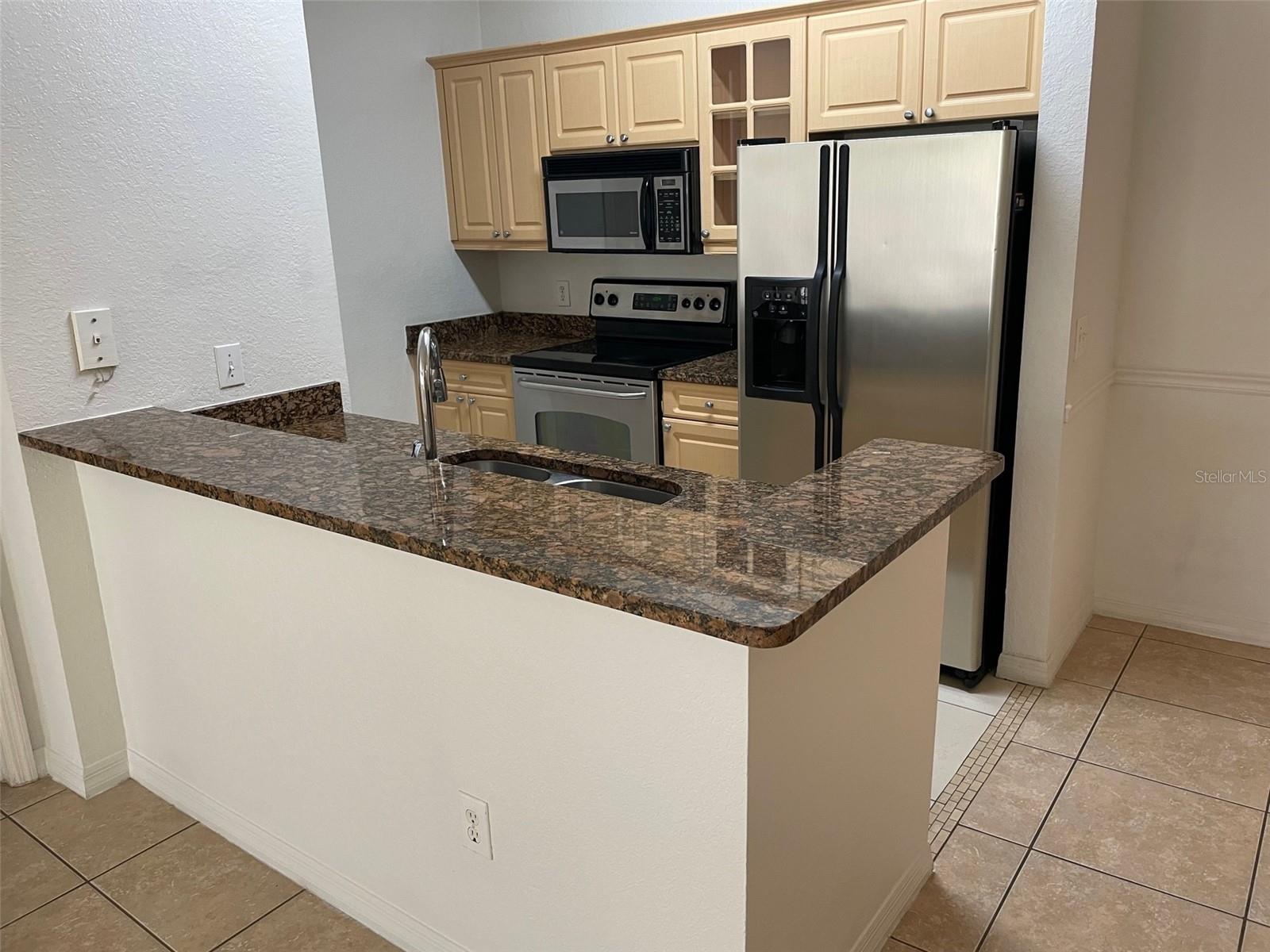 3611 CONROY RD #825, ORLANDO, FL, 32839
