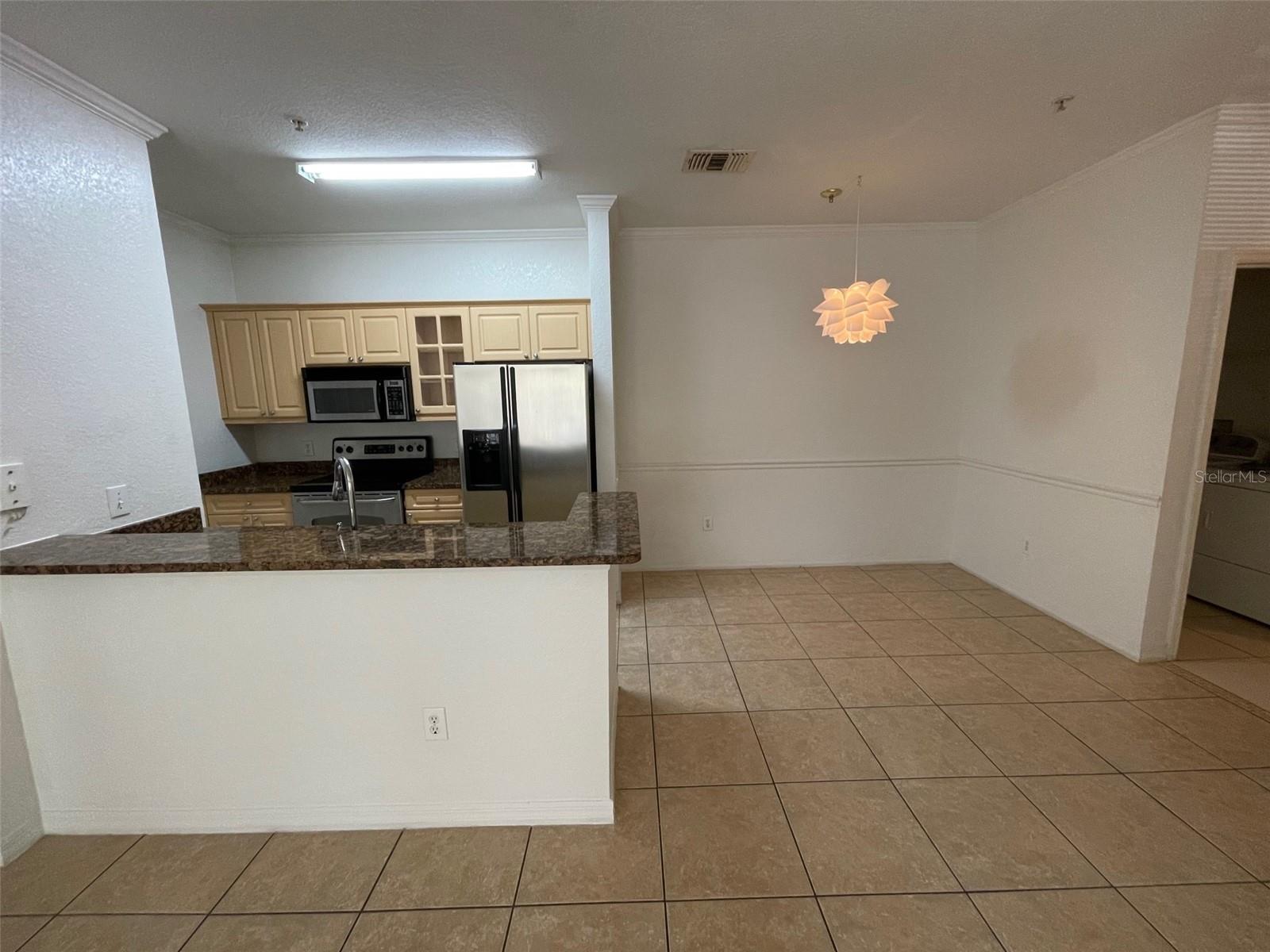 3611 CONROY RD #825, ORLANDO, FL, 32839