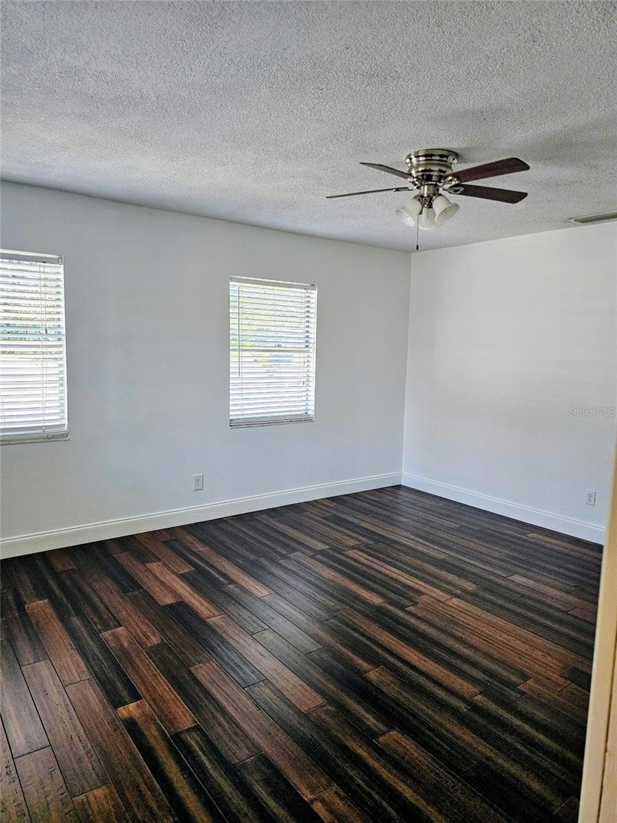 3128 W VARN AVE, TAMPA, FL, 33611