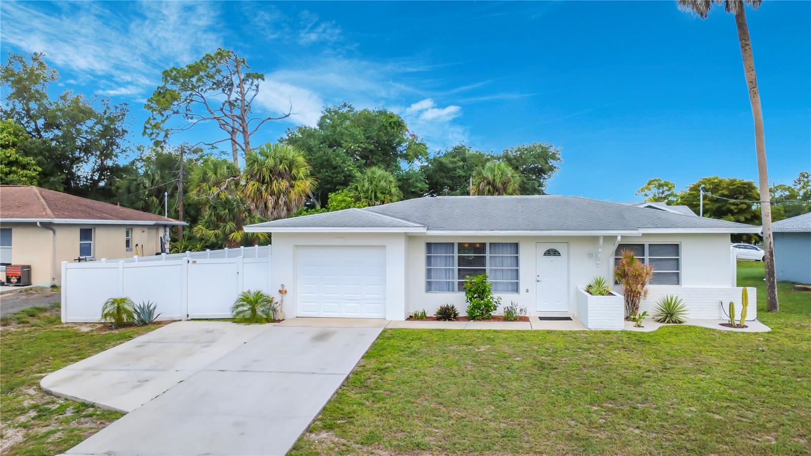2009 BARKSDALE ST, PORT CHARLOTTE, FL, 33948