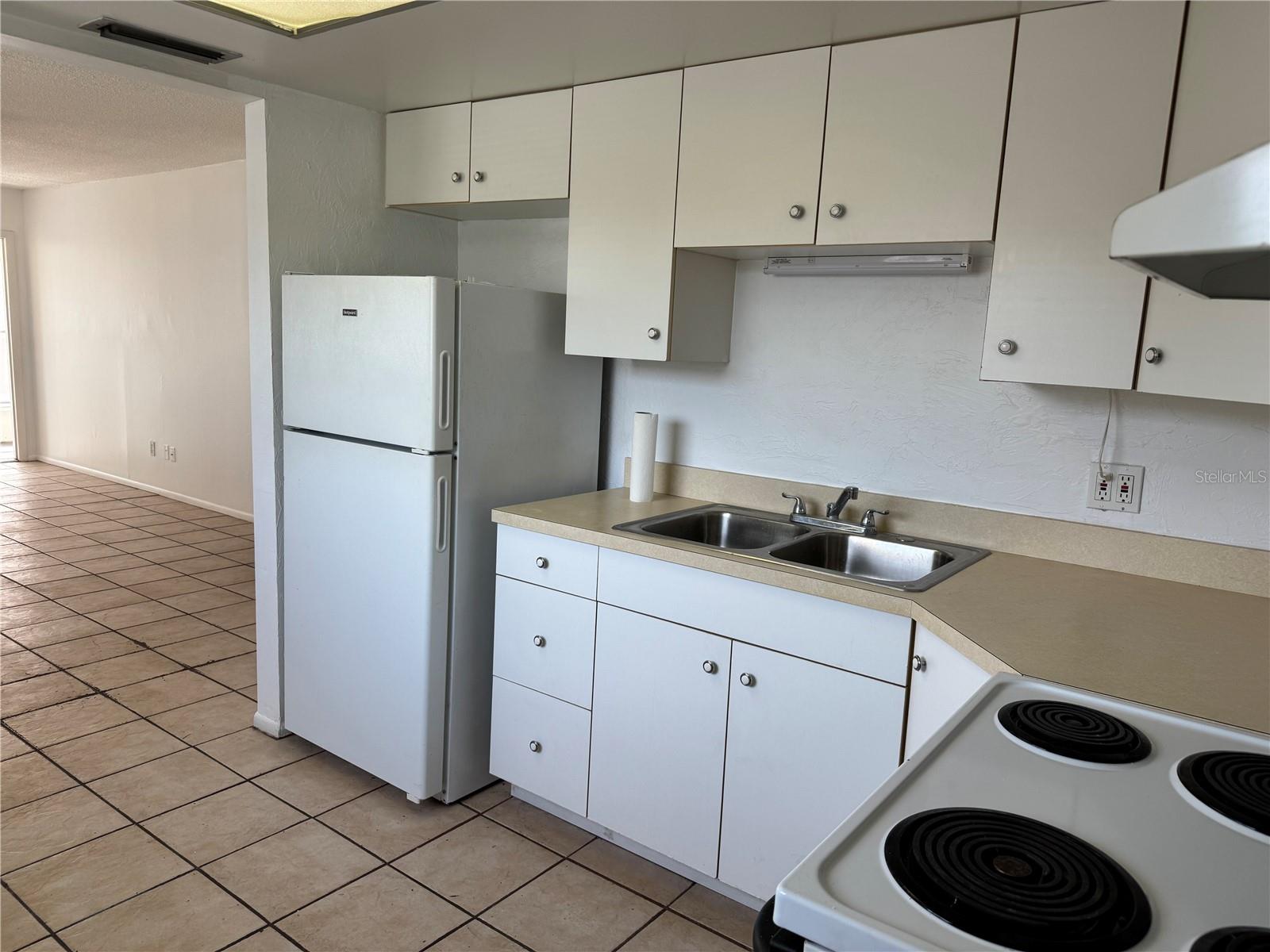 3480 32ND AVE N #105, ST PETERSBURG, FL, 33713