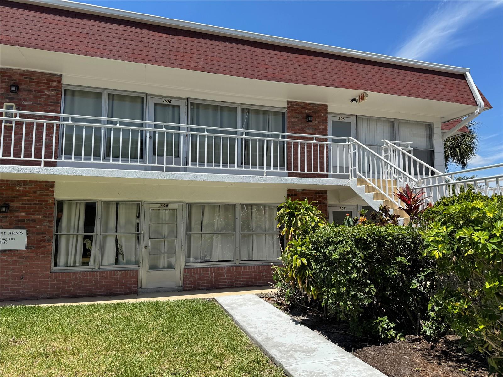 3480 32ND AVE N #105, ST PETERSBURG, FL, 33713