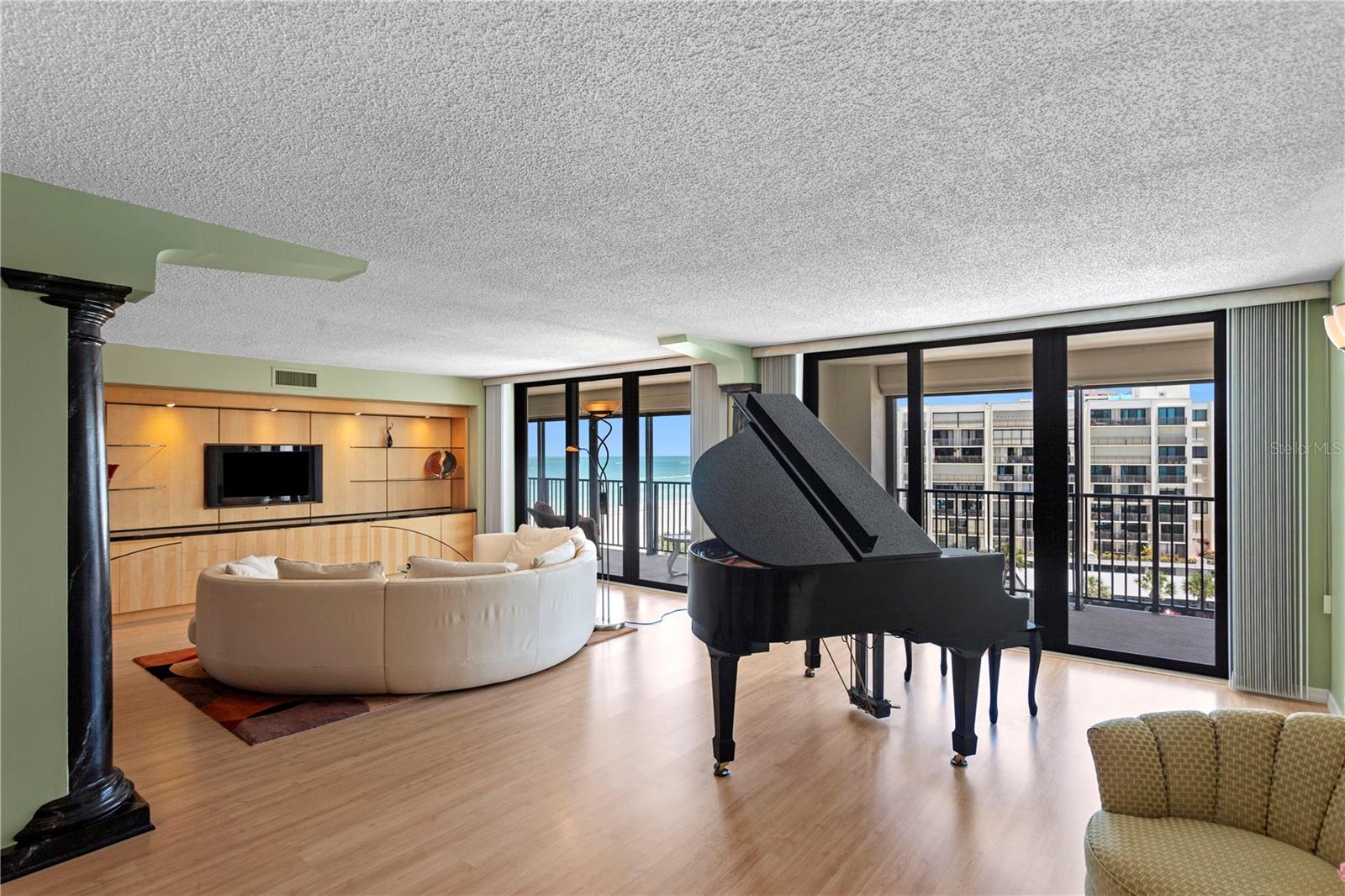 1460 GULF BLVD #605, CLEARWATER BEACH, FL, 33767