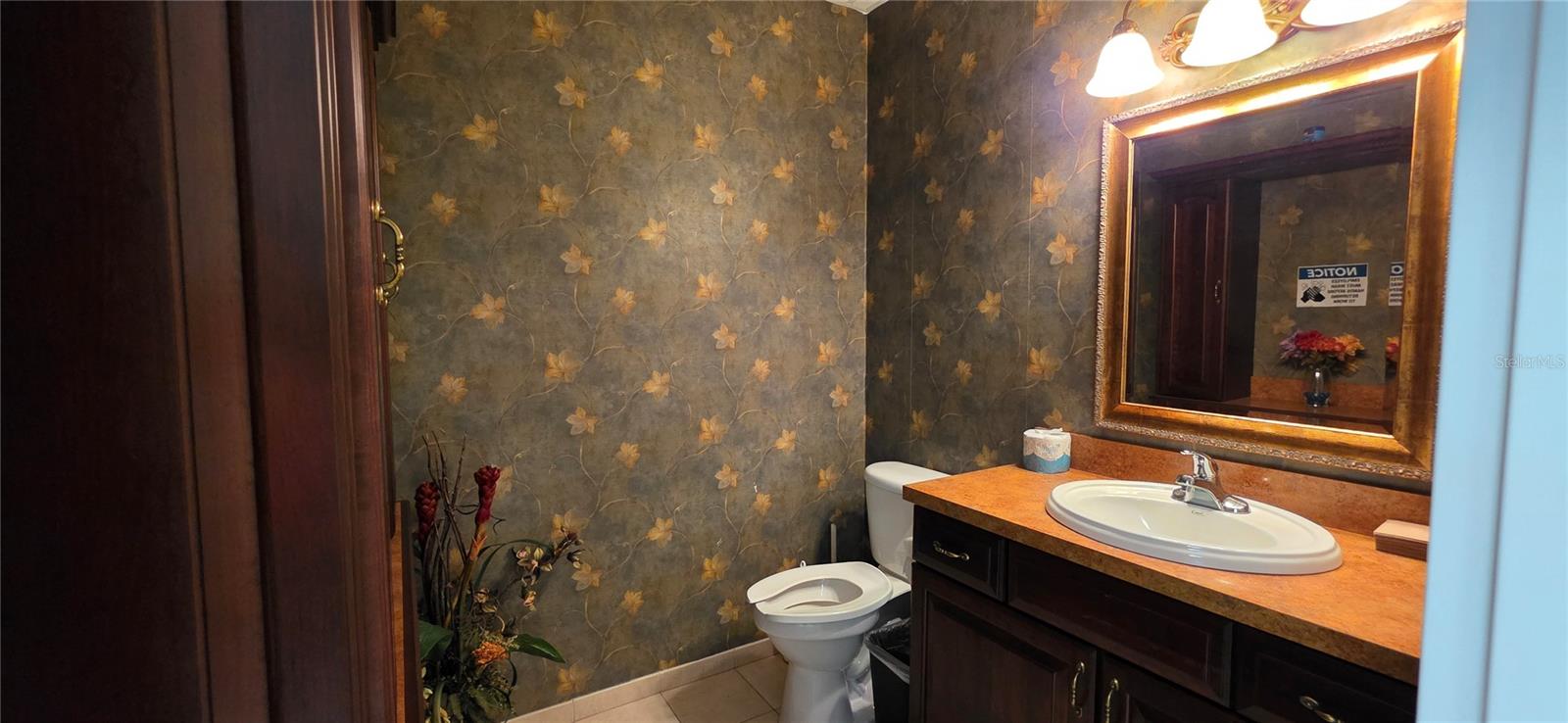 402 CHAIRMAN CT, DEBARY, FL, 32713
