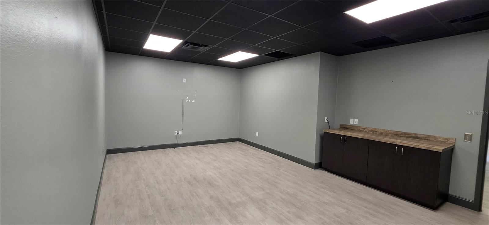 402 CHAIRMAN CT, DEBARY, FL, 32713