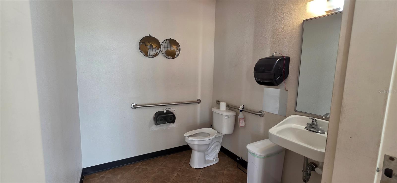 402 CHAIRMAN CT, DEBARY, FL, 32713