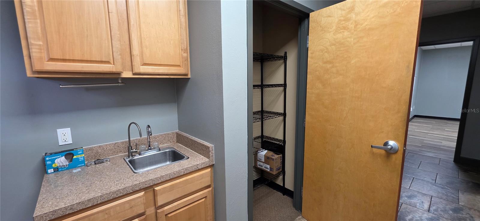 402 CHAIRMAN CT, DEBARY, FL, 32713