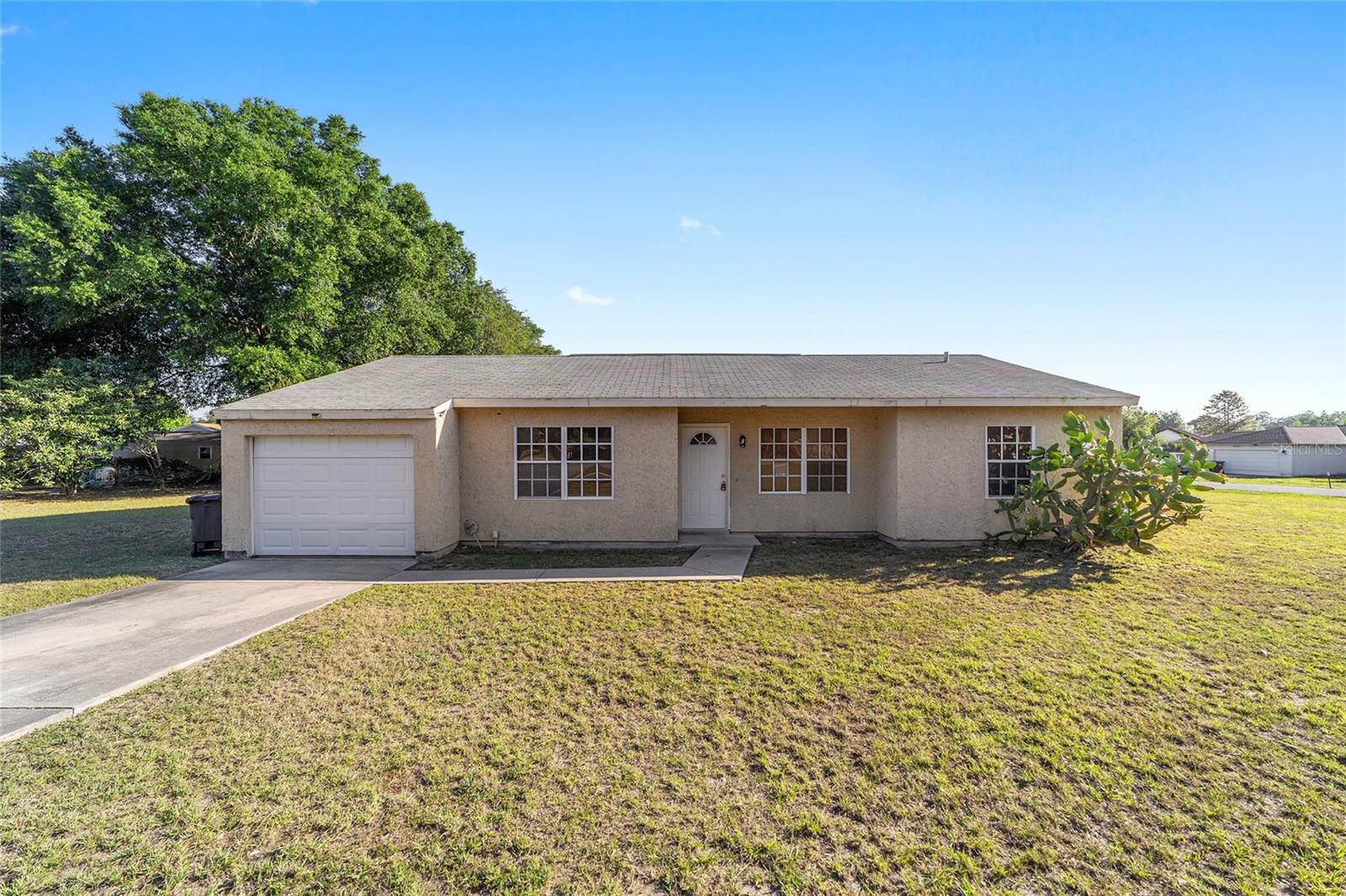 325 OAK TRACK CRSE, OCALA, FL, 34472