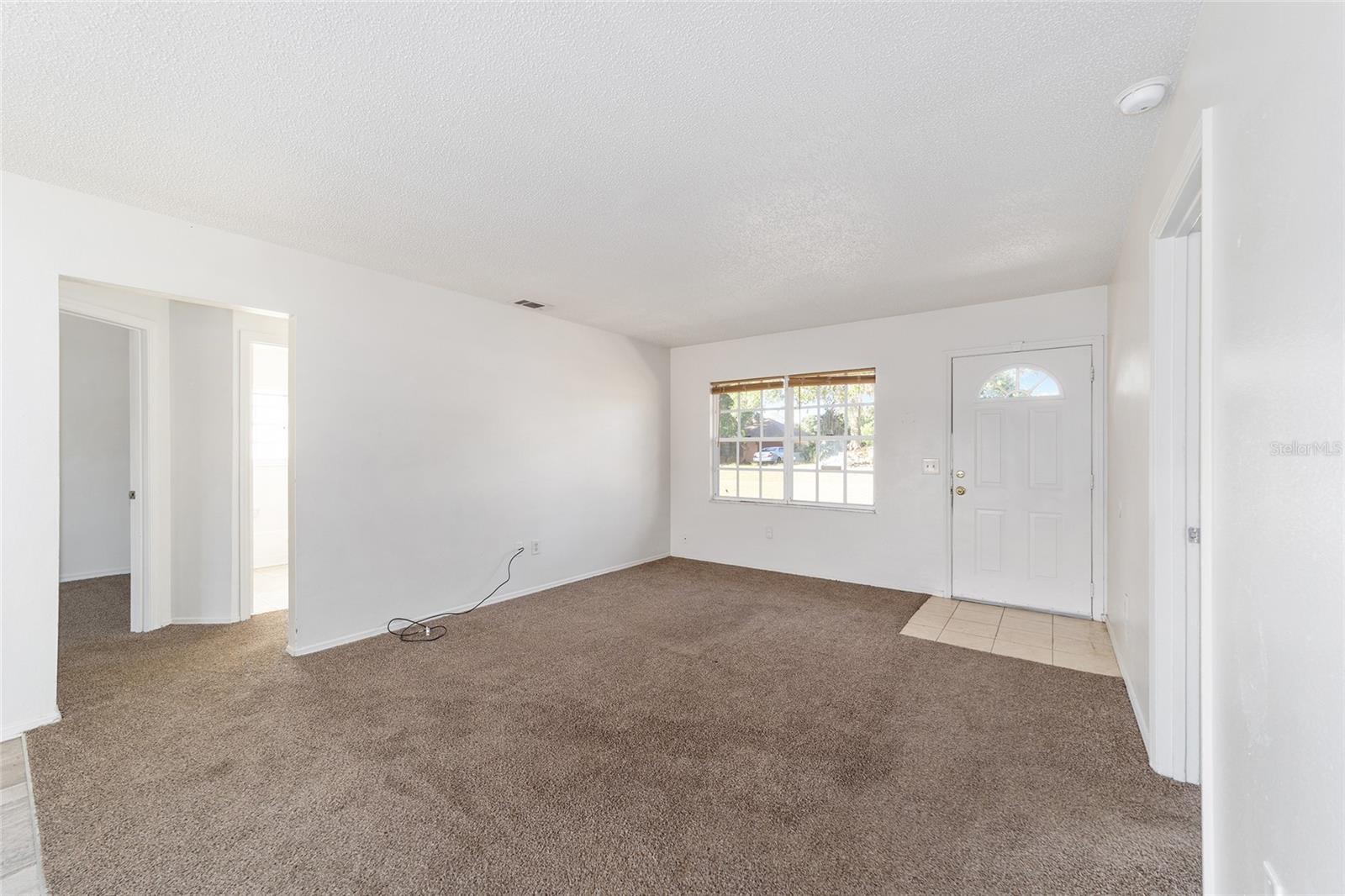 325 OAK TRACK CRSE, OCALA, FL, 34472