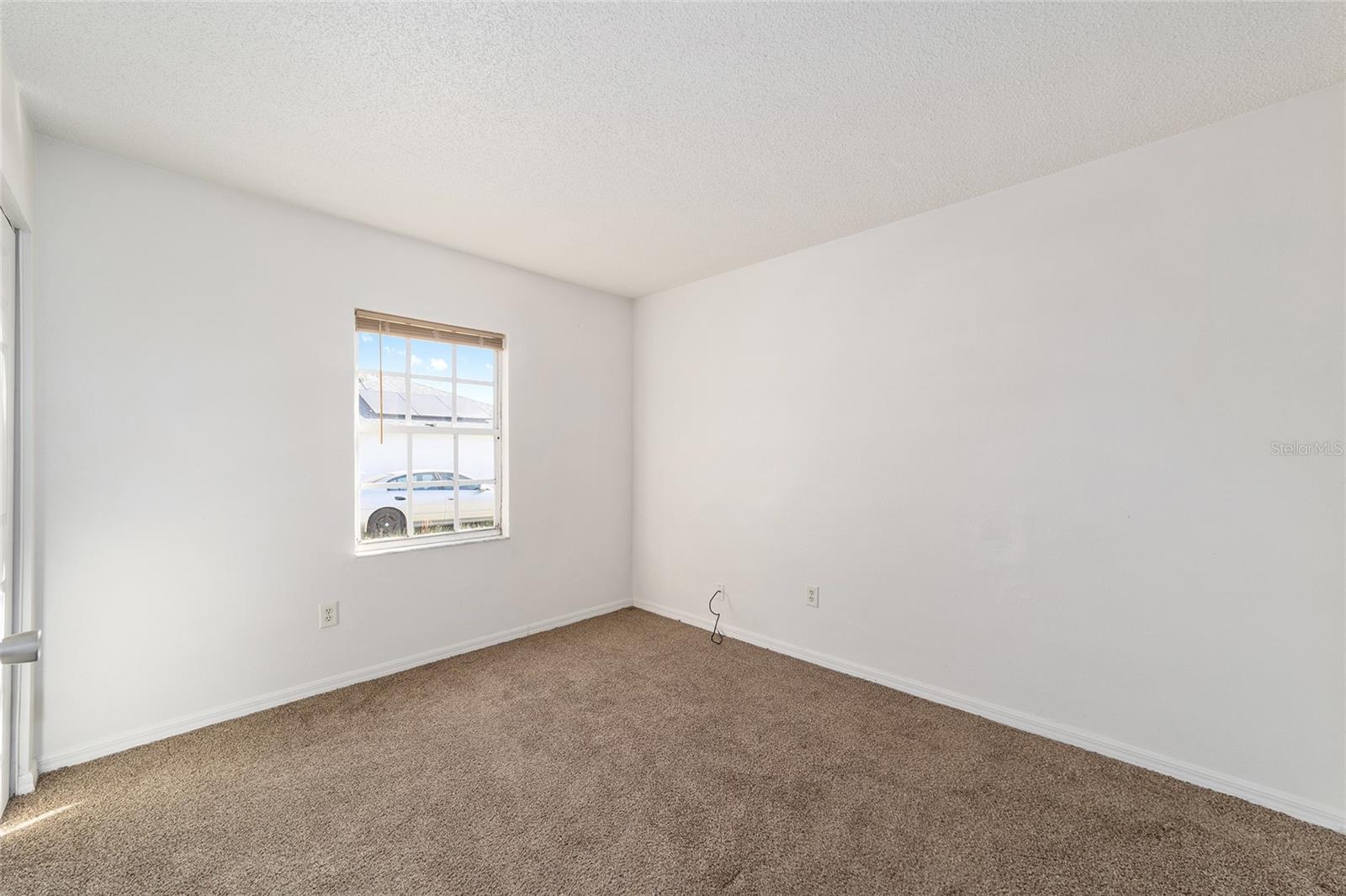 325 OAK TRACK CRSE, OCALA, FL, 34472