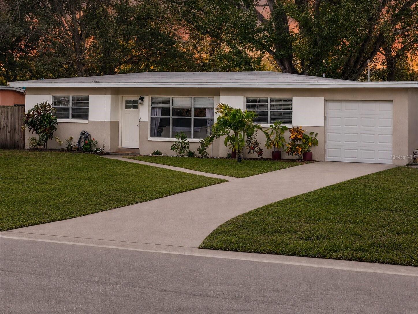 9064 93RD ST, SEMINOLE, FL, 33777