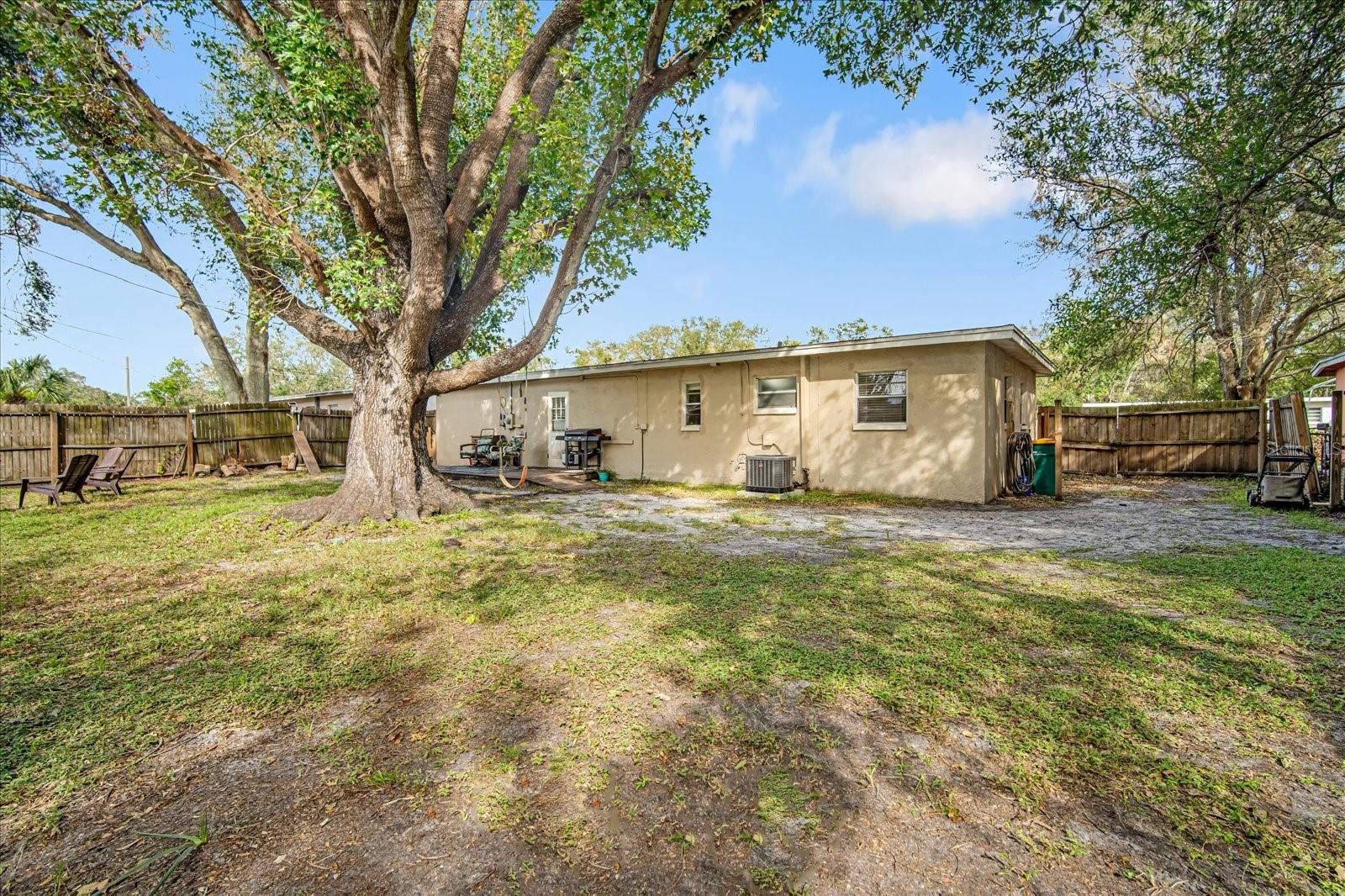 9064 93RD ST, SEMINOLE, FL, 33777