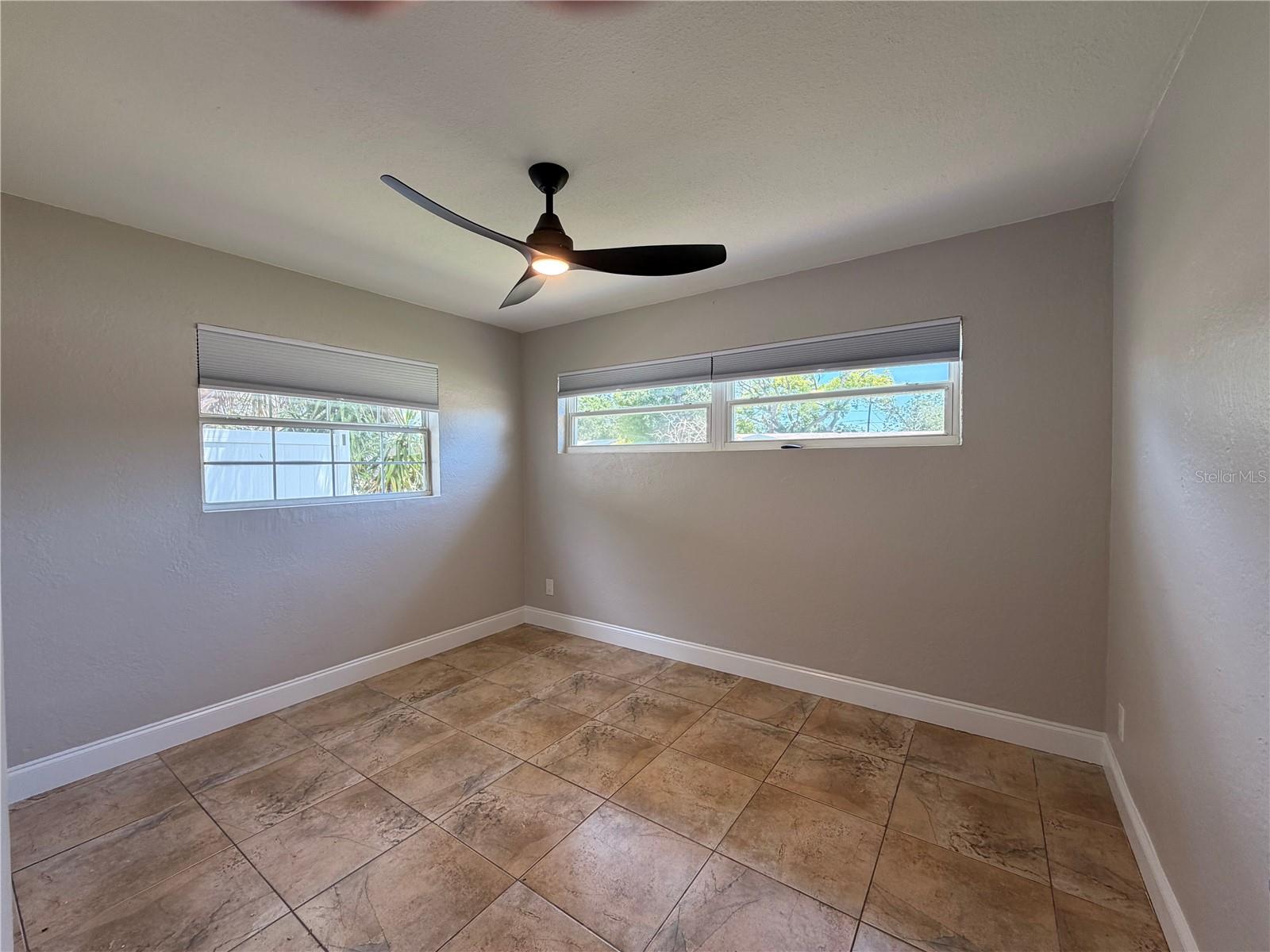 4185 BARRACUDA DR SE, ST PETERSBURG, FL, 33705