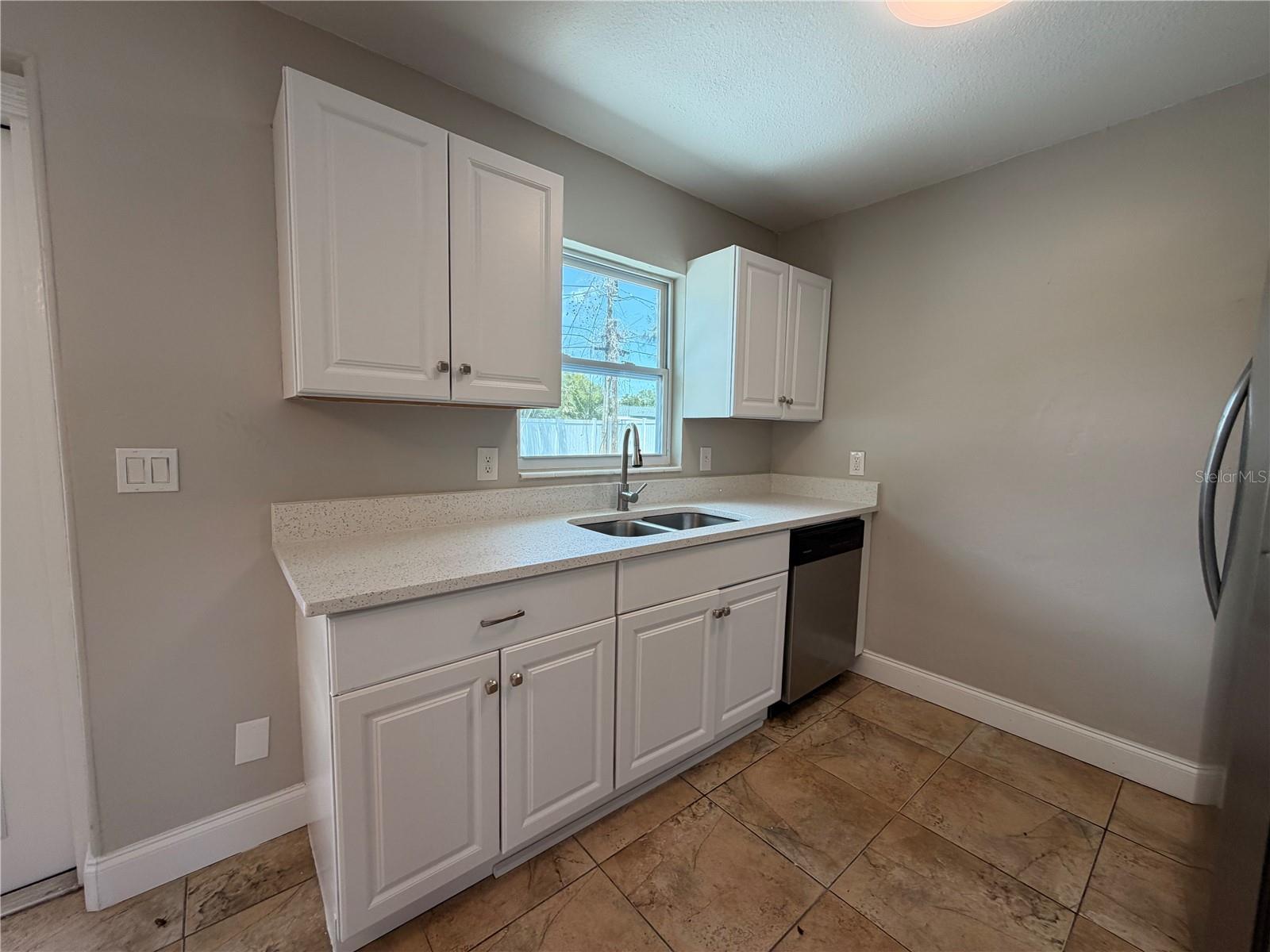 4185 BARRACUDA DR SE, ST PETERSBURG, FL, 33705