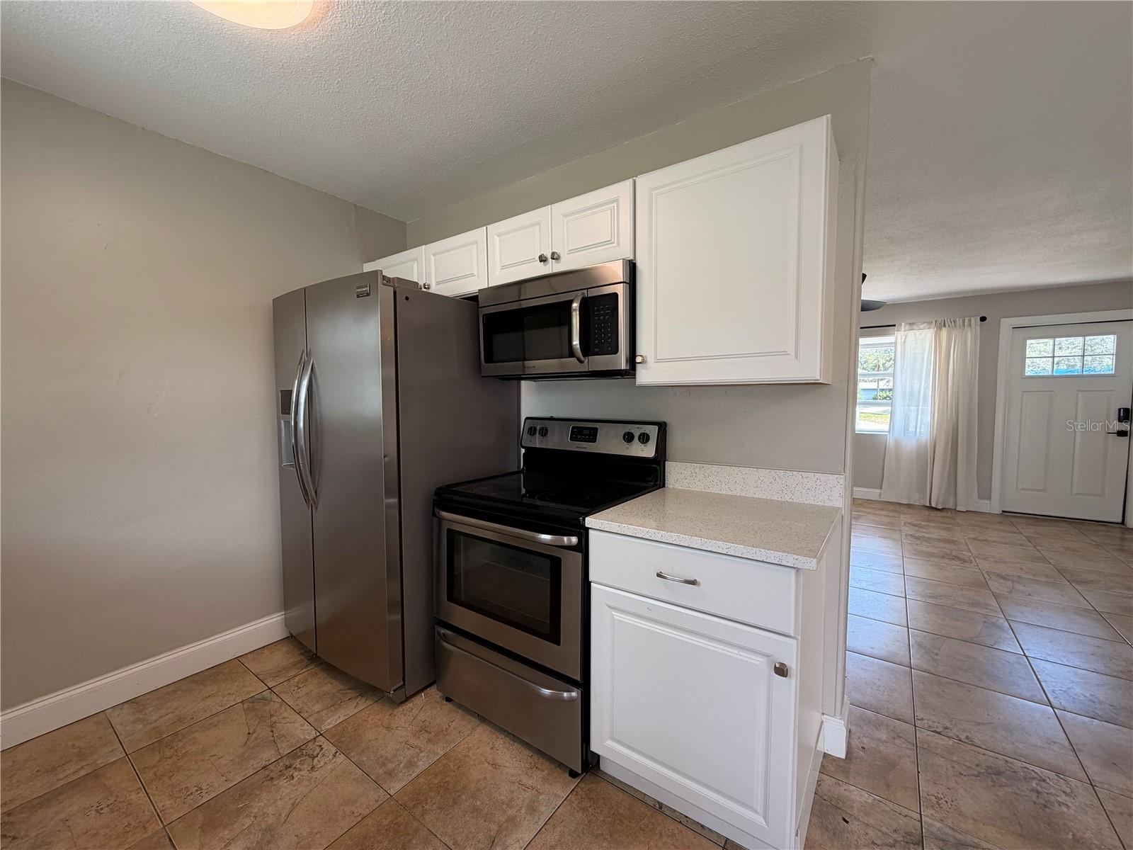 4185 BARRACUDA DR SE, ST PETERSBURG, FL, 33705