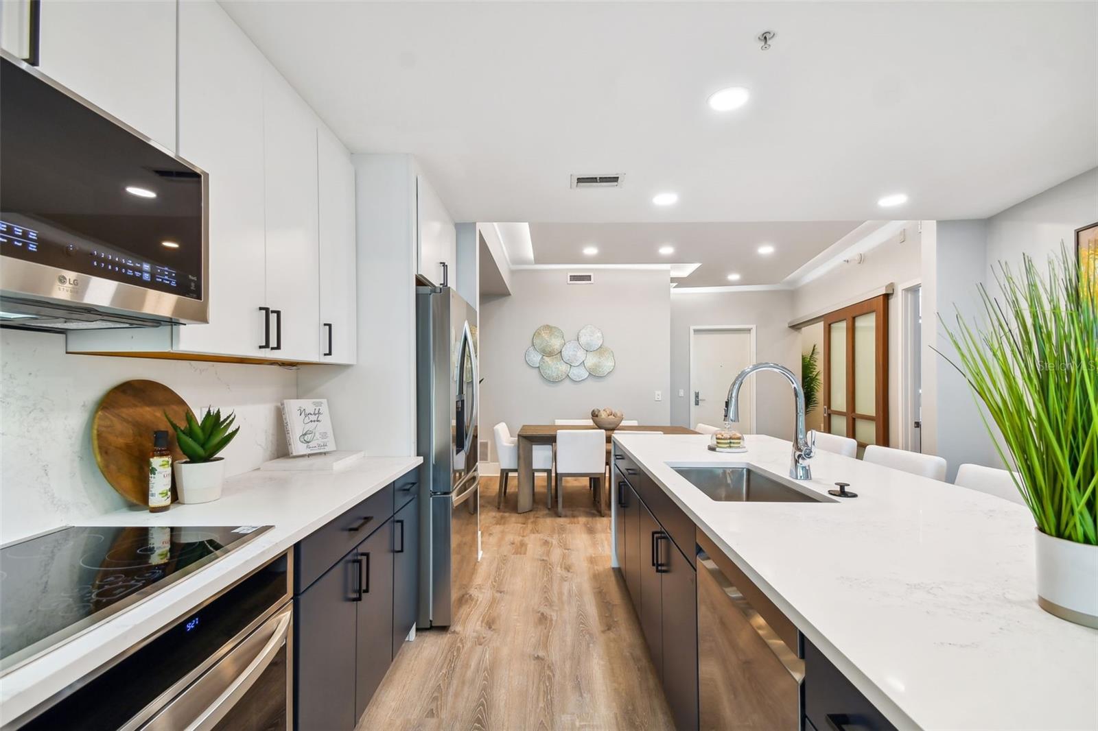 912 CHANNELSIDE DR #2316, TAMPA, FL, 33602