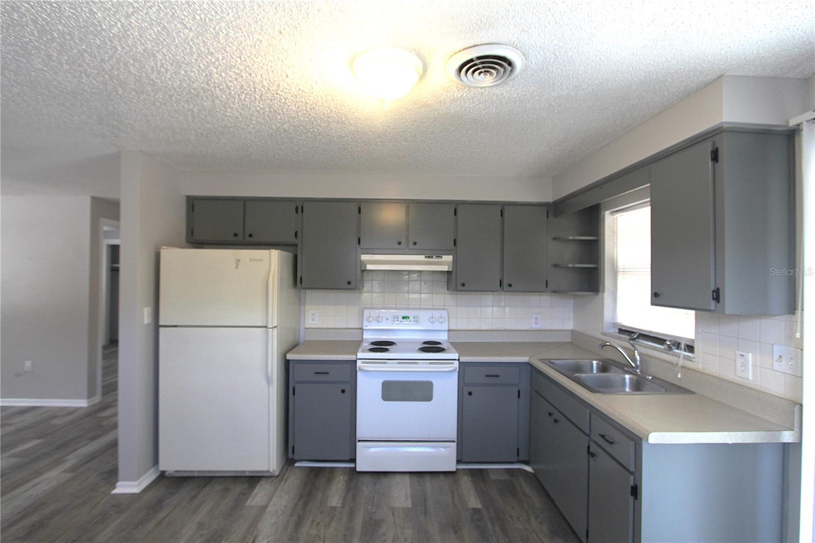 5647 20TH ST, ZEPHYRHILLS, FL, 33542