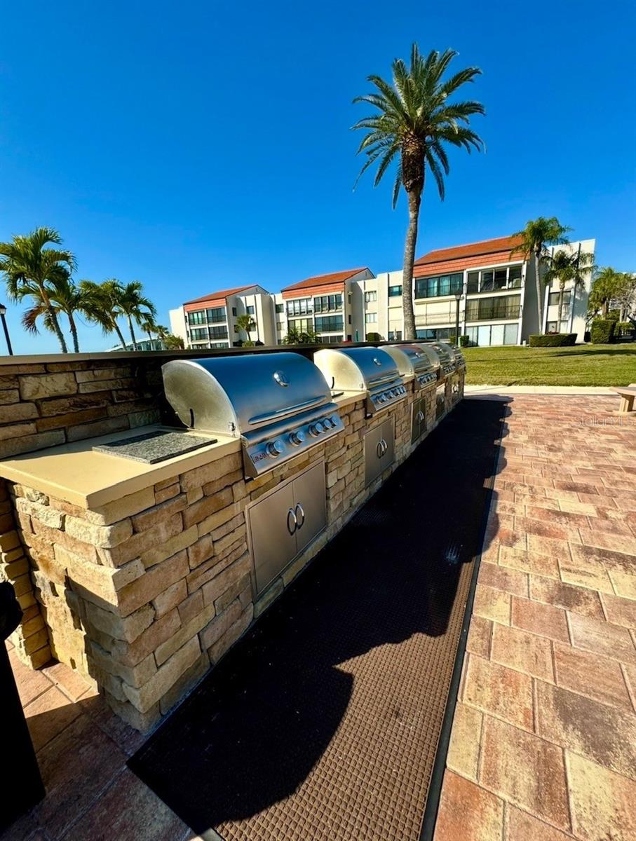 851 BAYWAY BLVD #405, CLEARWATER BEACH, FL, 33767