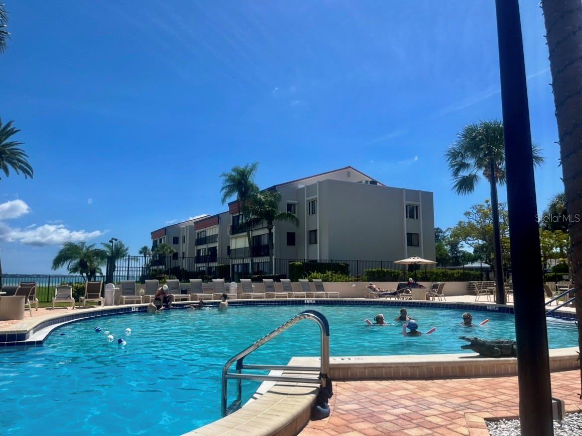 851 BAYWAY BLVD #405, CLEARWATER BEACH, FL, 33767
