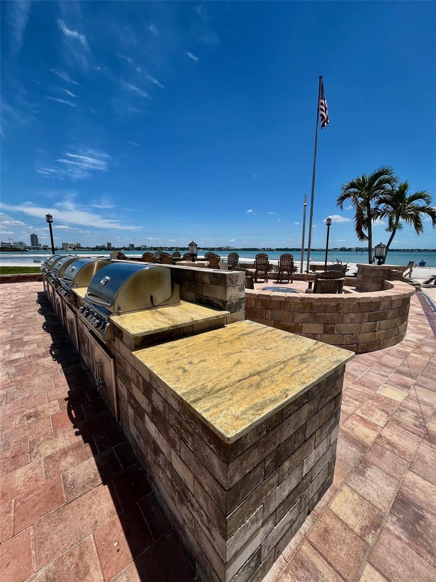 851 BAYWAY BLVD #405, CLEARWATER BEACH, FL, 33767