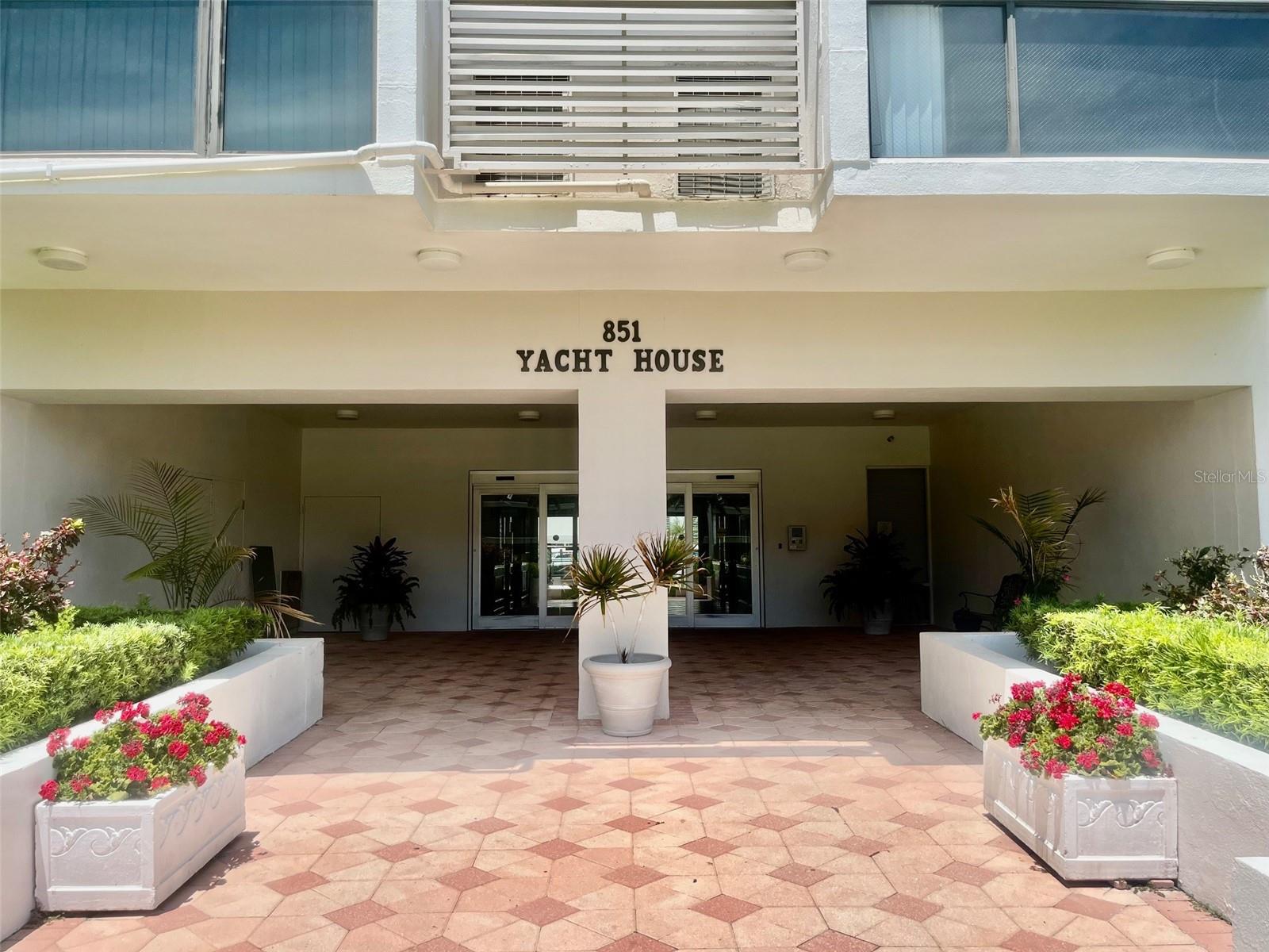 851 BAYWAY BLVD #405, CLEARWATER BEACH, FL, 33767