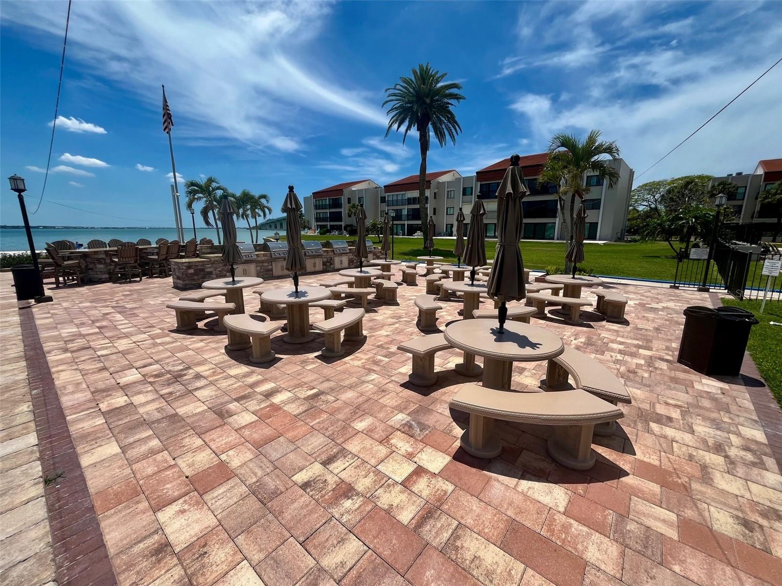 851 BAYWAY BLVD #405, CLEARWATER BEACH, FL, 33767