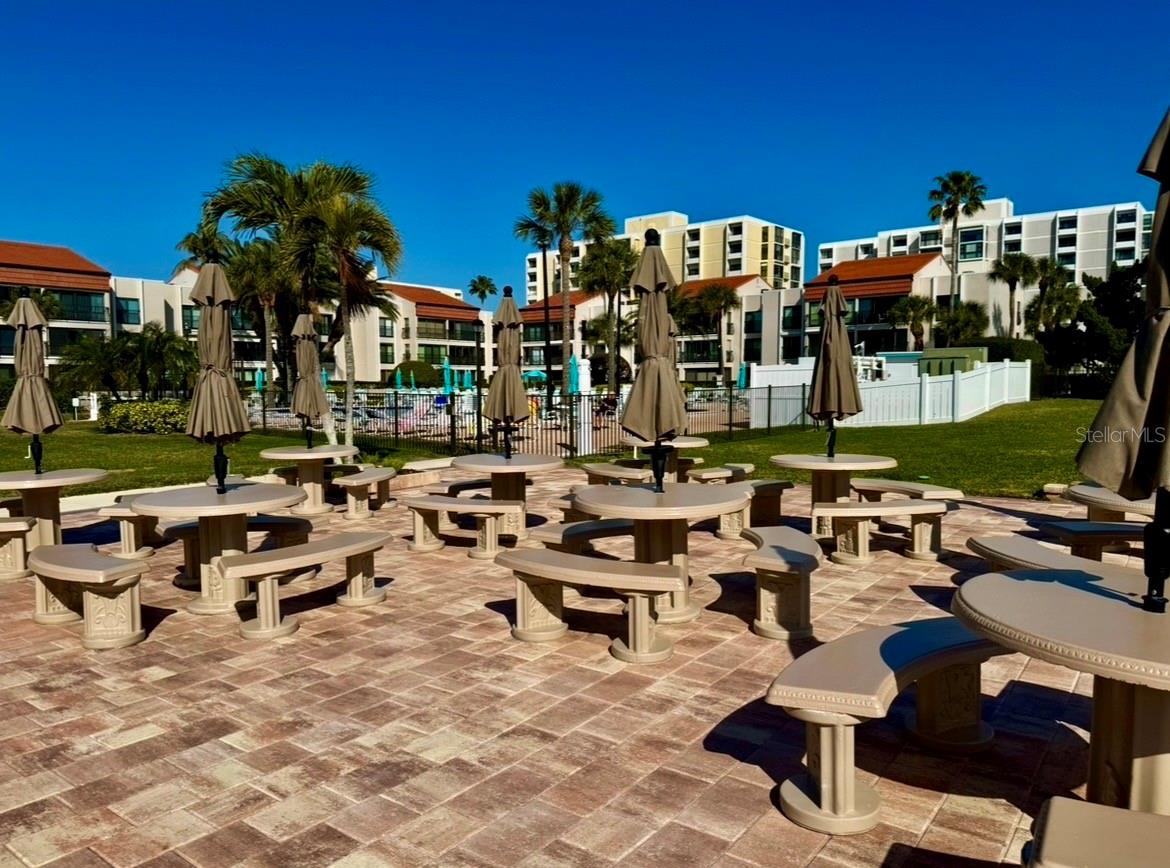 851 BAYWAY BLVD #405, CLEARWATER BEACH, FL, 33767