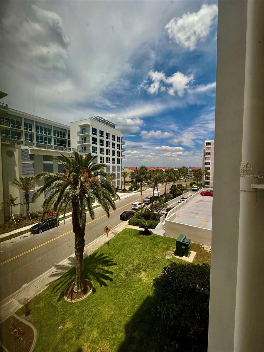 851 BAYWAY BLVD #405, CLEARWATER BEACH, FL, 33767