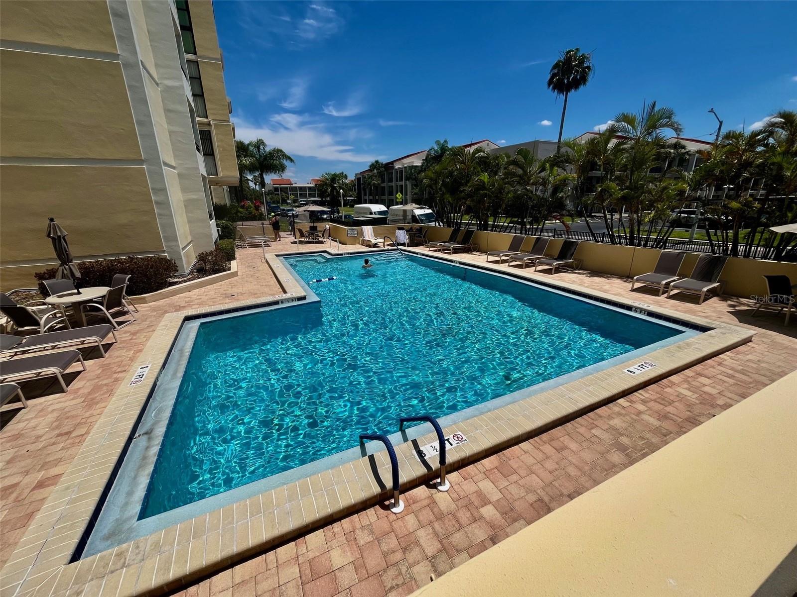 851 BAYWAY BLVD #405, CLEARWATER BEACH, FL, 33767