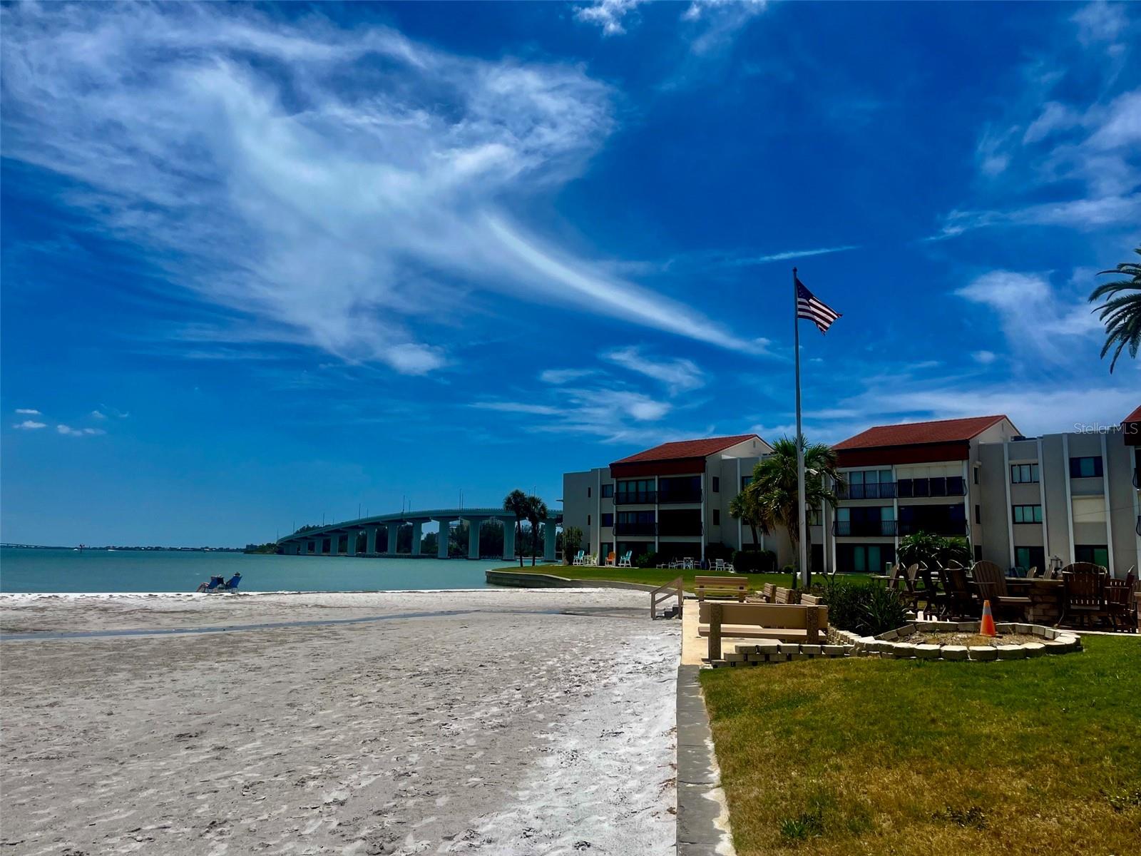 851 BAYWAY BLVD #405, CLEARWATER BEACH, FL, 33767
