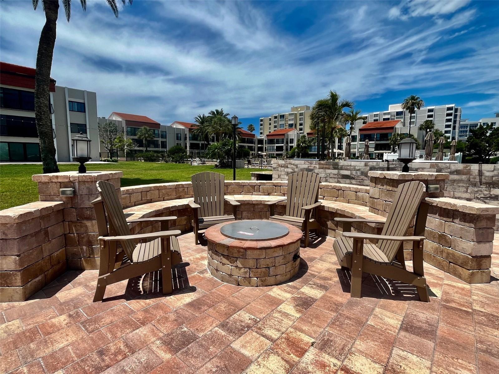 851 BAYWAY BLVD #405, CLEARWATER BEACH, FL, 33767