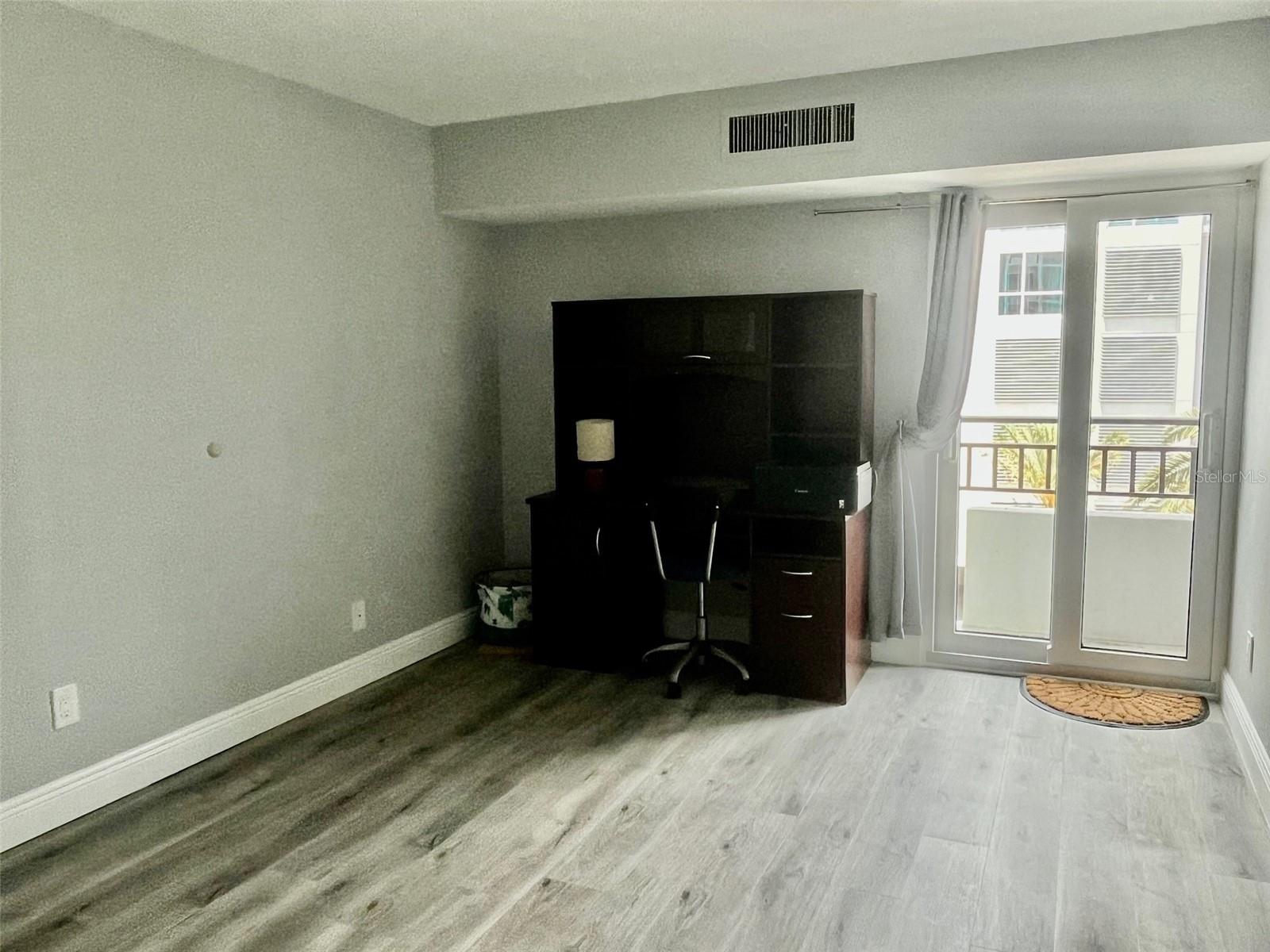 851 BAYWAY BLVD #405, CLEARWATER BEACH, FL, 33767