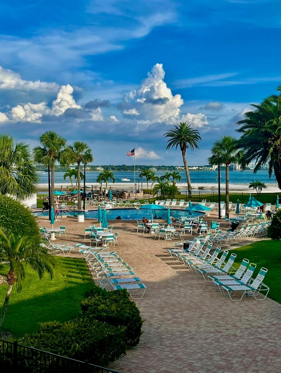 851 BAYWAY BLVD #405, CLEARWATER BEACH, FL, 33767