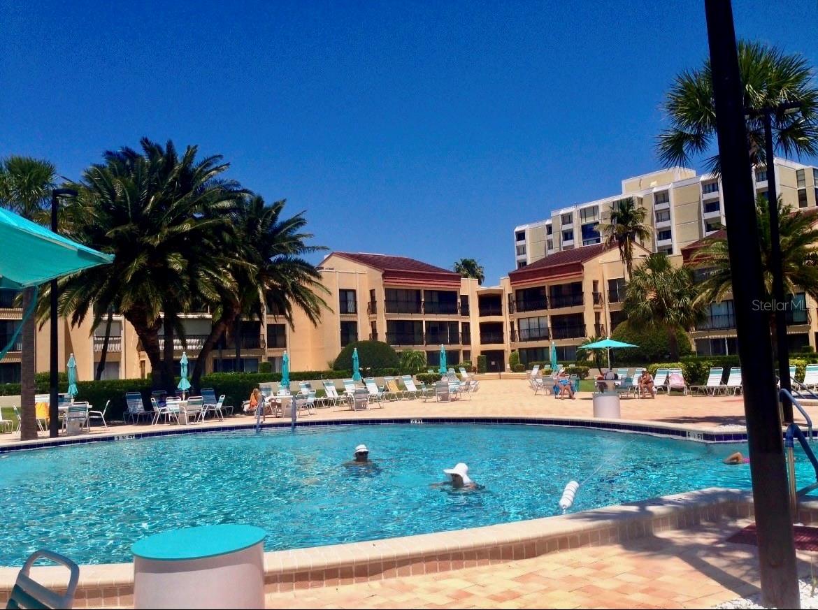 851 BAYWAY BLVD #405, CLEARWATER BEACH, FL, 33767