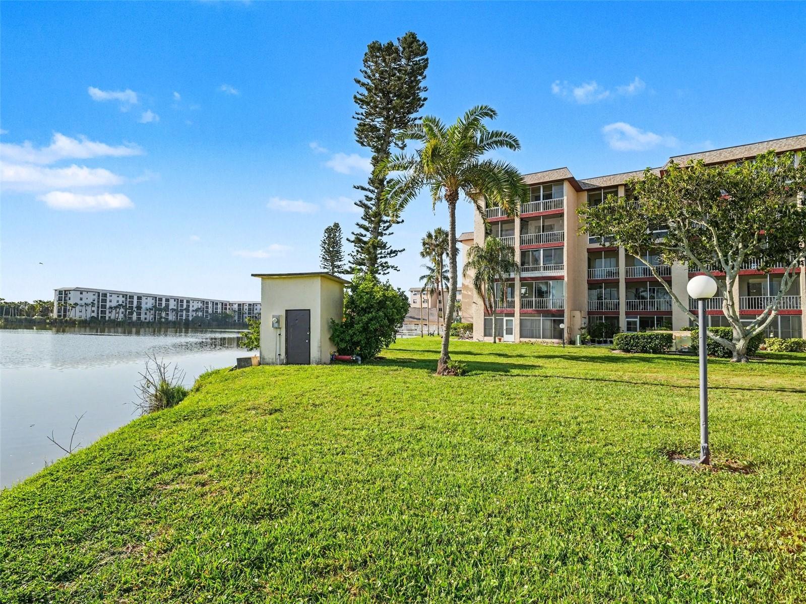 3915 LAKE BAYSHORE DR #306, BRADENTON, FL, 34205