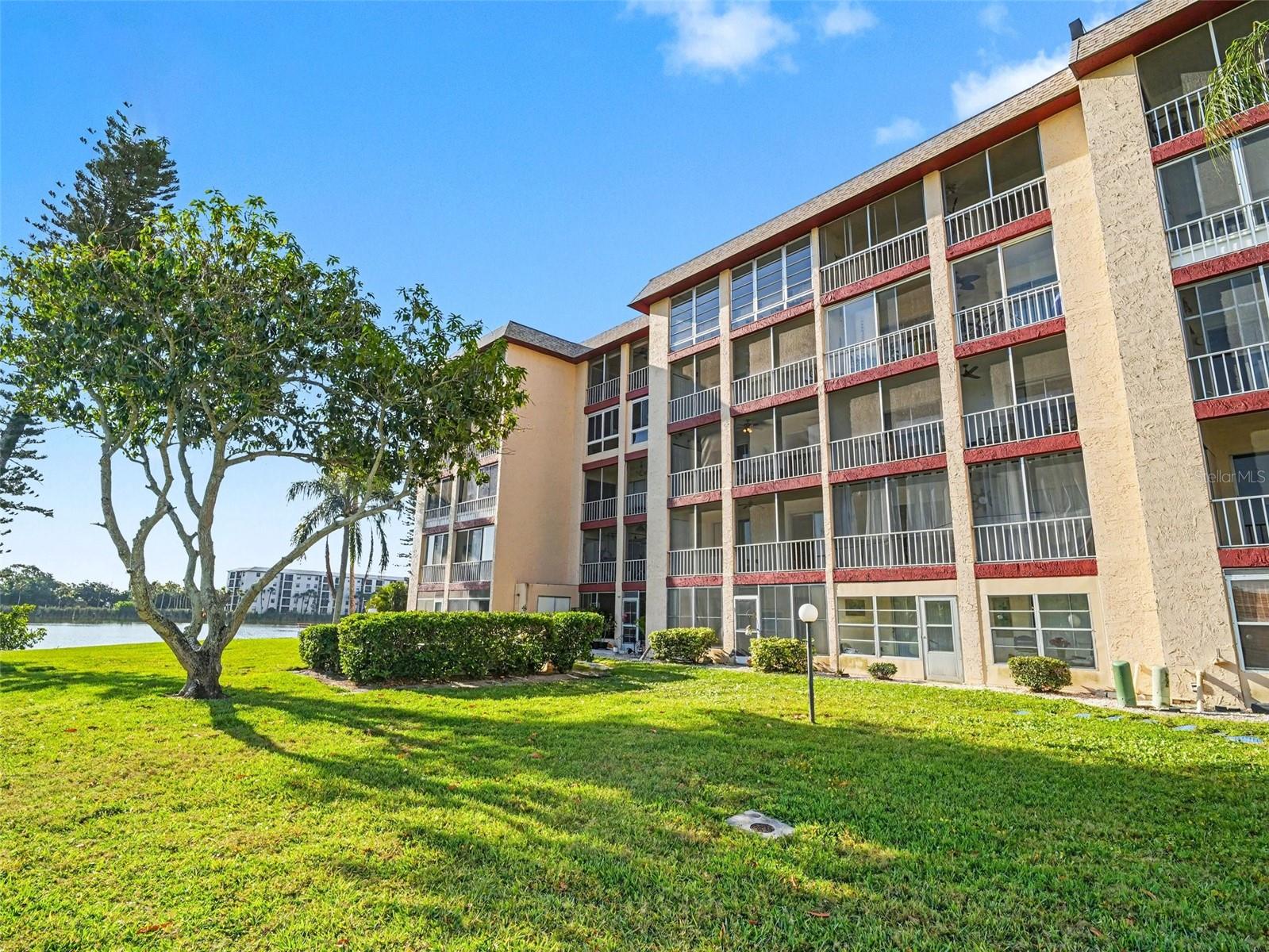 3915 LAKE BAYSHORE DR #306, BRADENTON, FL, 34205