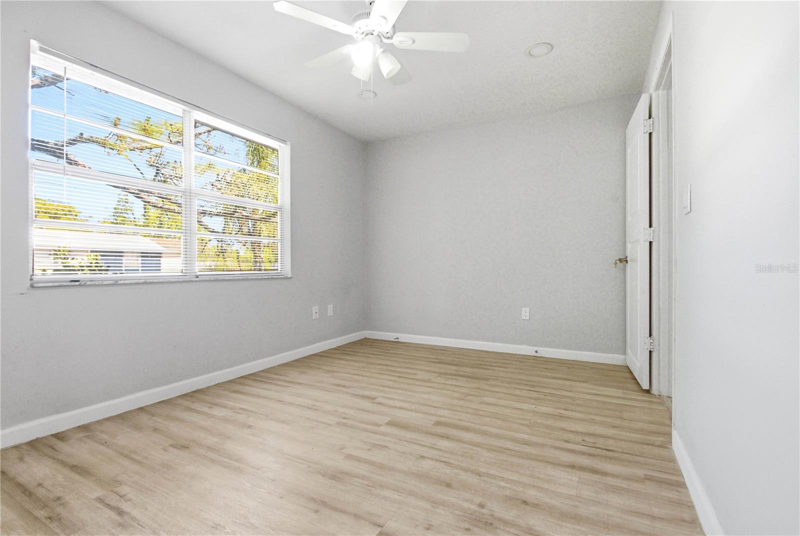 14113 VILLAGE TERRACE DR, TAMPA, FL, 33624