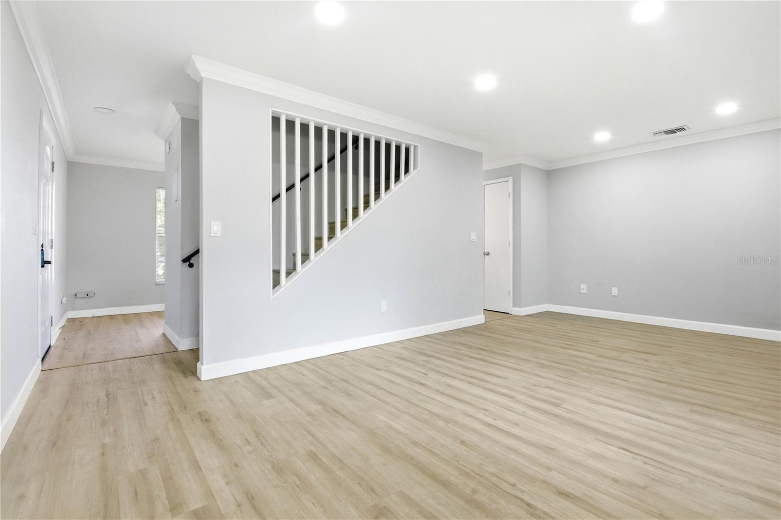 14113 VILLAGE TERRACE DR, TAMPA, FL, 33624