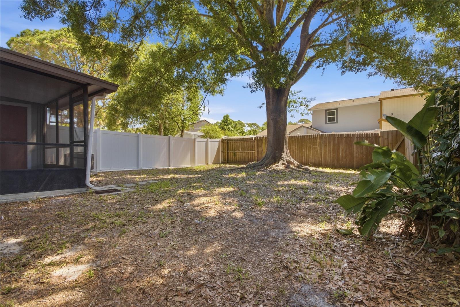 14113 VILLAGE TERRACE DR, TAMPA, FL, 33624