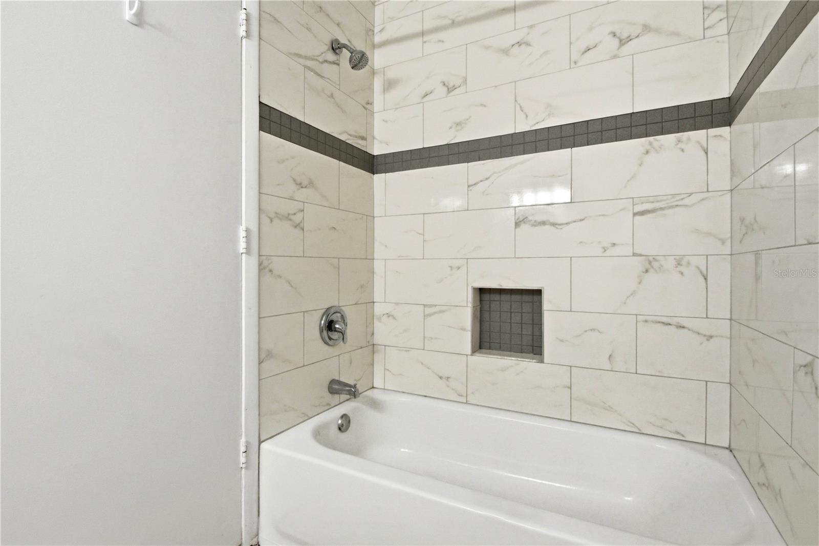 14113 VILLAGE TERRACE DR, TAMPA, FL, 33624