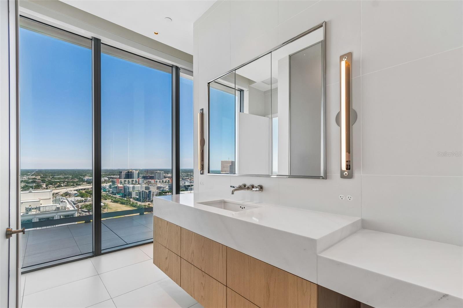 1000 WATER ST #2501, TAMPA, FL, 33602