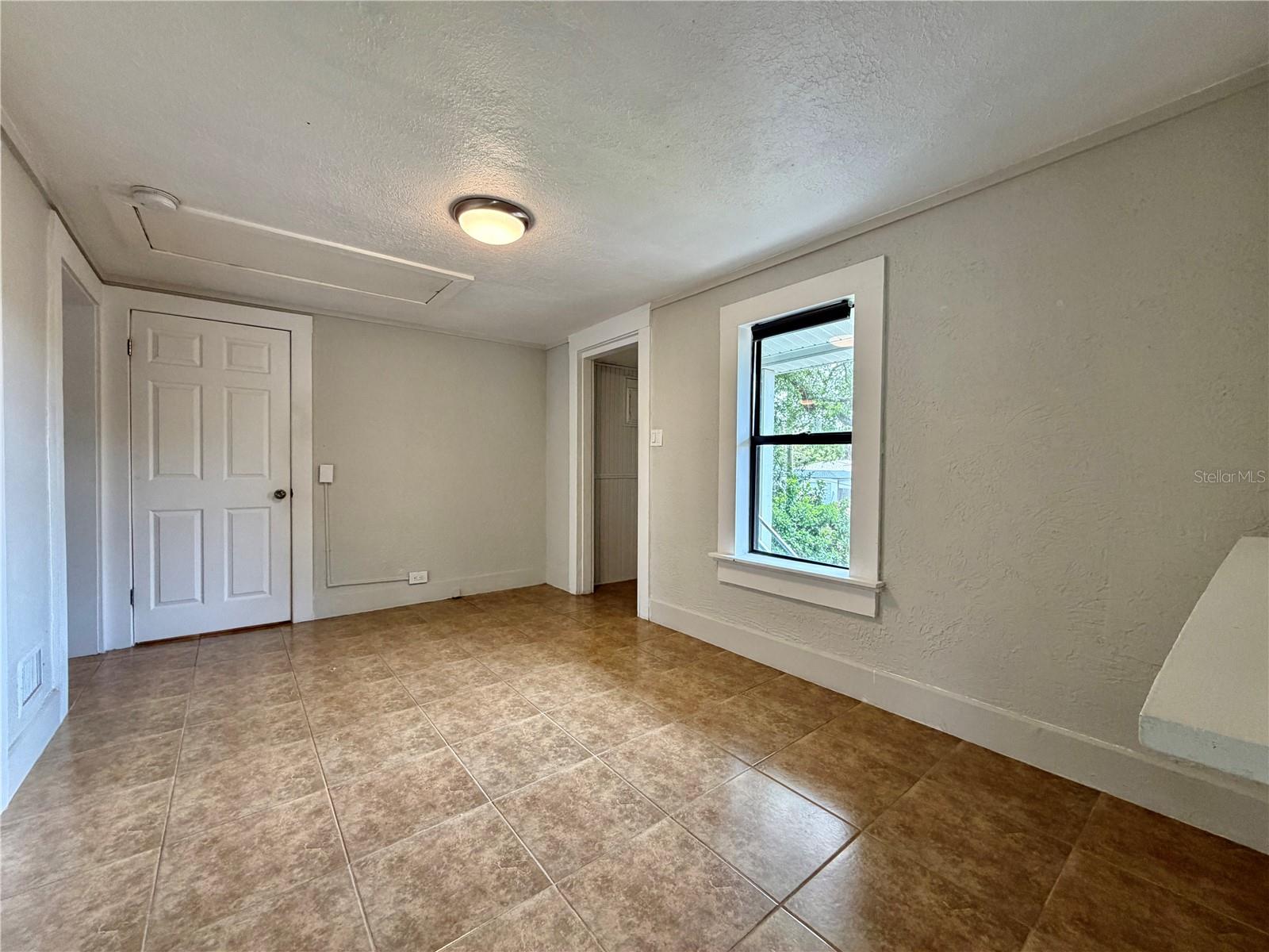 5050 2ND AVE N #Upper, ST PETERSBURG, FL, 33710