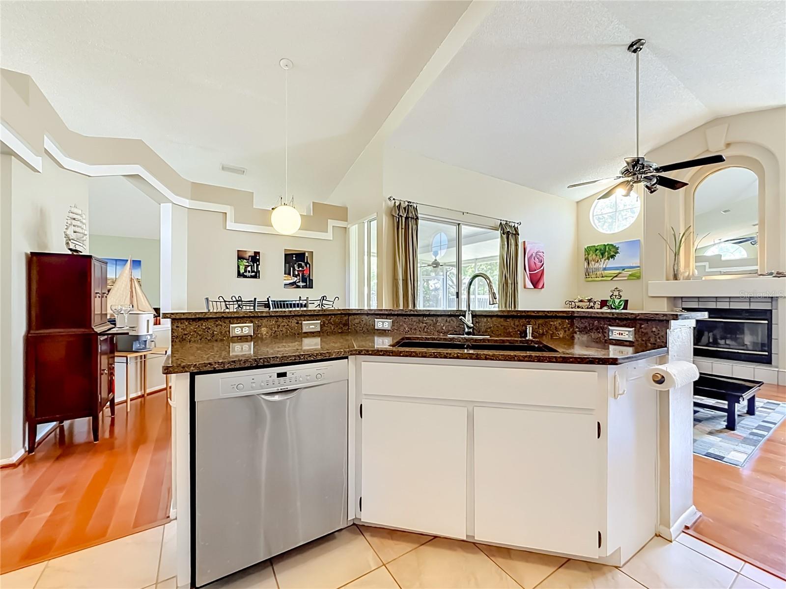 2924 PENRIDGE DR, PALM HARBOR, FL, 34684