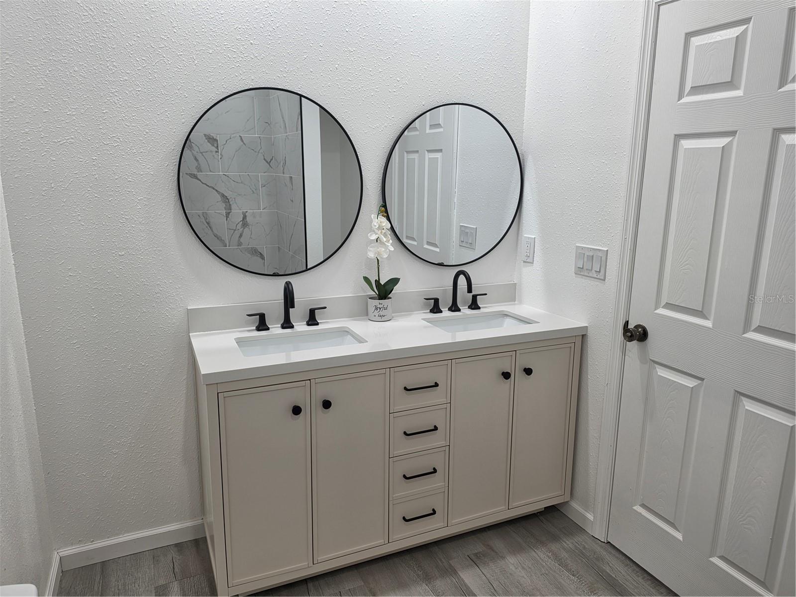 201 DR J A WILTSHIRE AVE W, LAKE WALES, FL, 33853