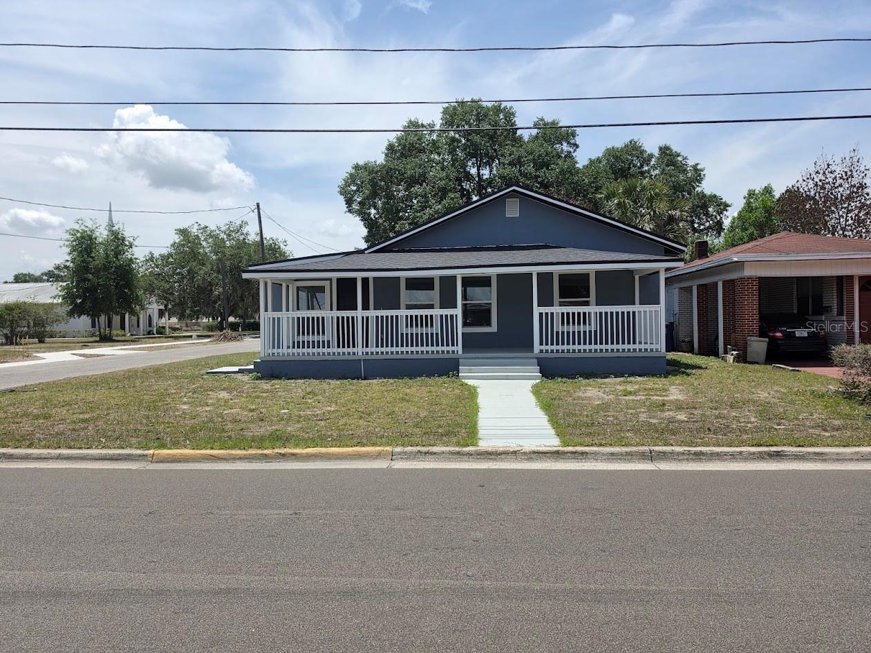 201 DR J A WILTSHIRE AVE W, LAKE WALES, FL, 33853