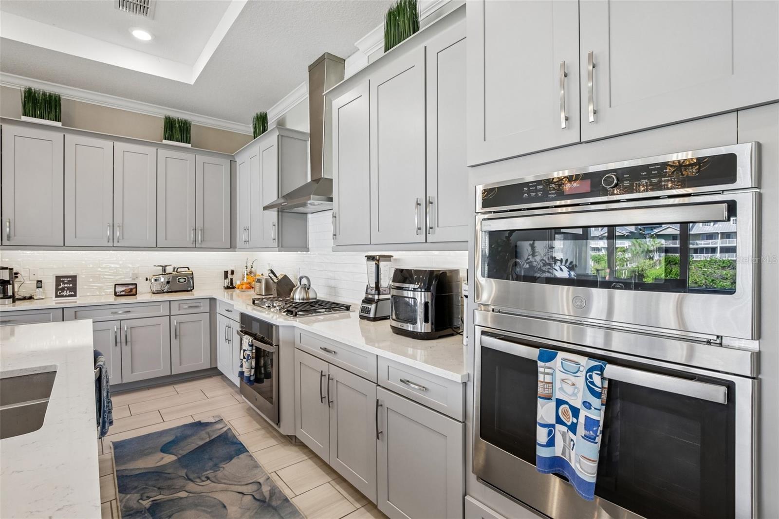3110 CHRISTOPHERS WATCH LN, RUSKIN, FL, 33570